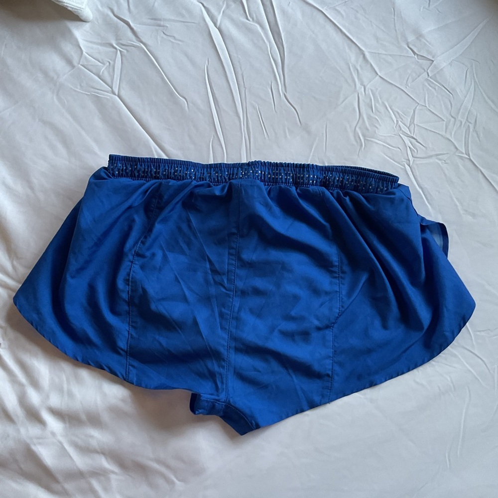 Nike Running Shorts - Picture 2 of 5